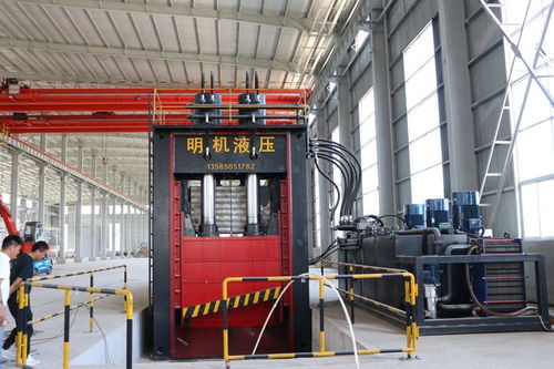 單縣北外環(huán)大型報(bào)廢機(jī)動(dòng)車 舊家電拆解,廢棄電器電子產(chǎn)品處理廠掠影