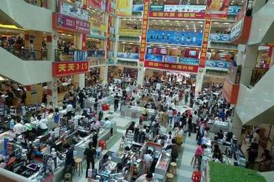 山寨機的“百貨商店” 那些年，我們手中無所不能的“萬能手機”